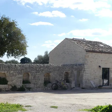 Farm stay Fondo Paliemmu Modica